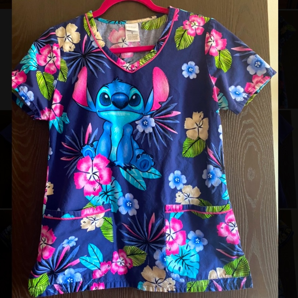 Stitch Disney size small scrub top